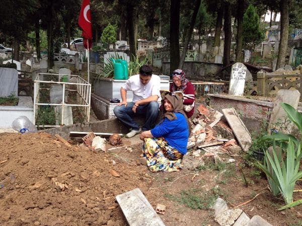 35 yıllık husumet mezarları açtırdı