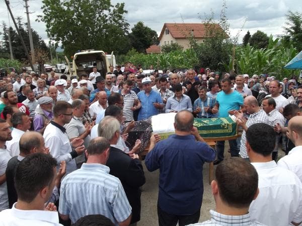 Oğlunu evlendireceği gün öldü