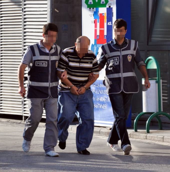 Zehir tacirlerine sıkı takip: 10 kişi gözaltına alındı