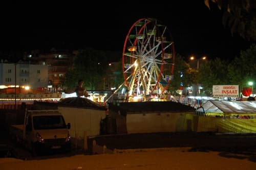 Lunaparkta kaza: 2 yaralı
