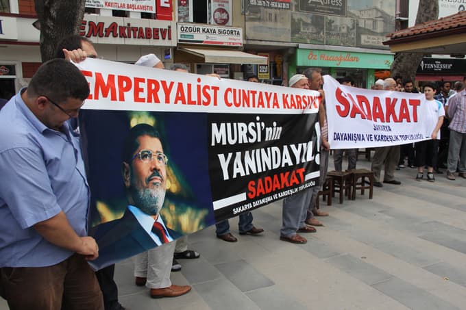 Mursi'ye Sakarya'dan SADAKAT desteği