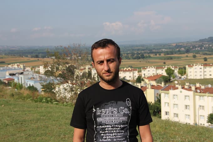 Ailesine yakın olabilmek için intihara kalkıştı