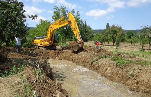 Sapanca Gölü'nü besleyen dereler temizleniyor