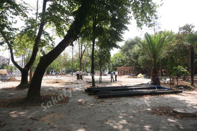 Şemsiyeli Park betonlaşıyor mu?