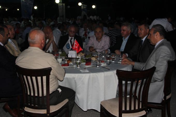 Sakarya'nın en büyük ailesi iftarda buluştu