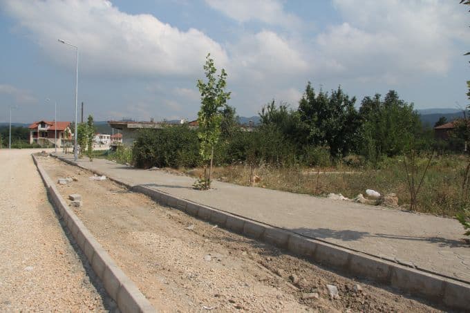 Hendek'te yeni bulvara, bisiklet yolu yapılıyor