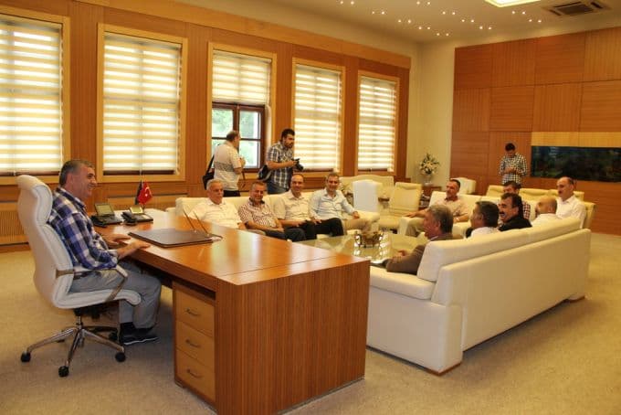 Sakaryaspor'un yeni yönetimi destek turunda