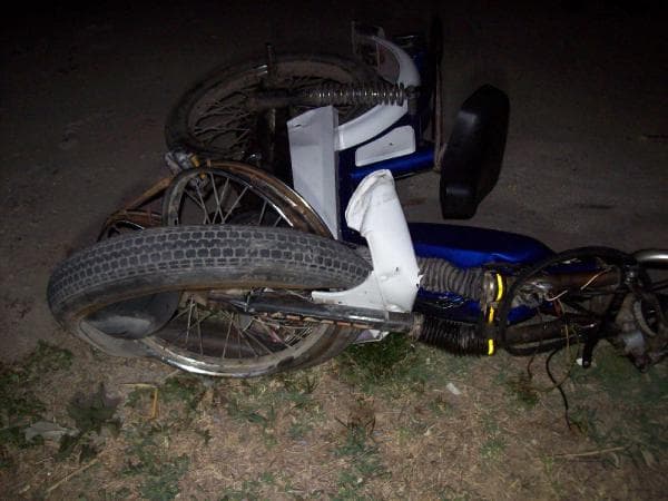 Akyazı'da motosiklet kazası: 3 yaralı