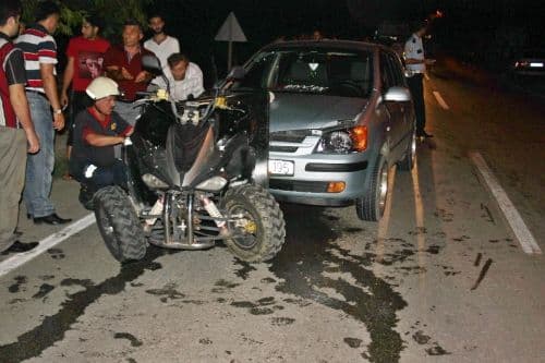 Otomobil, ATV aracına çarptı: 2 yaralı!