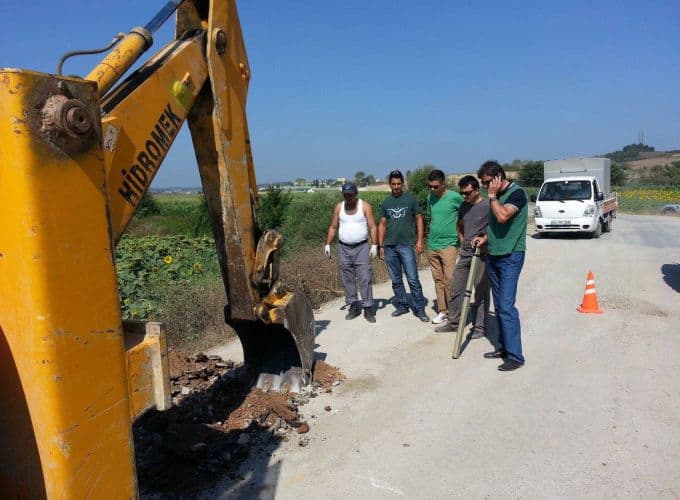 Telefon kablolarını çalıp, hurdacılara satmışlar