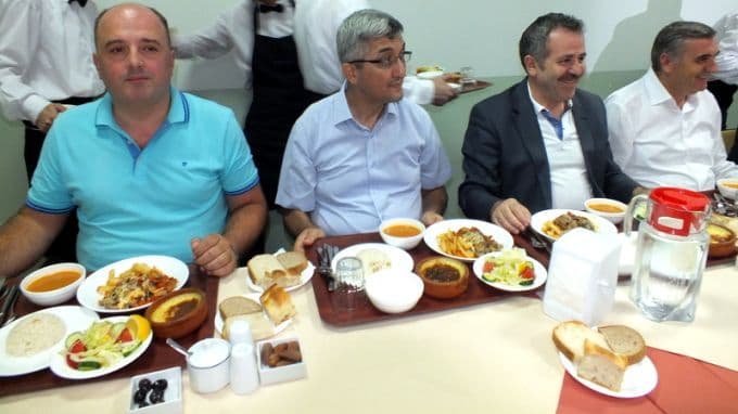 Dişli ve Saraç, Toyota'daki iftar yemeğine katıldı