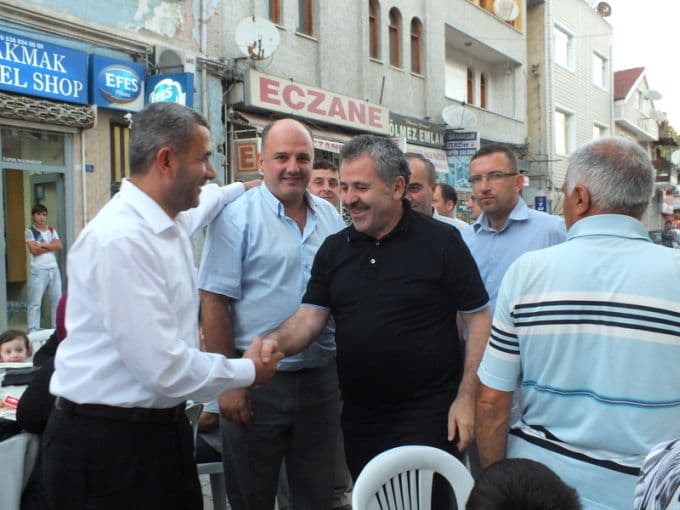 Dişli ve Saraç bu kez Alifuatpaşa'da iftar açtı