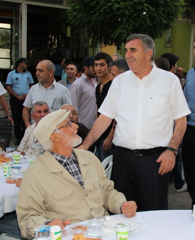 Ferizli'de binlerce insan aynı sofrada buluştu