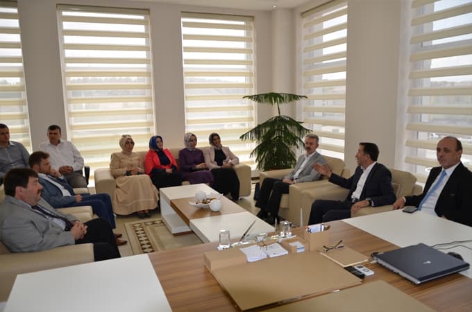 Erenler Belediyesi'nde coşkulu bayramlaşma