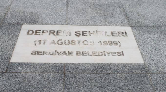 Deprem şehitleri Serdivan'da anılacak