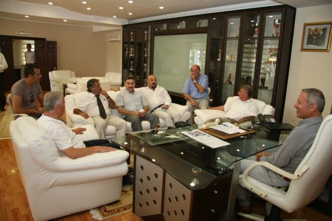 Süleyman Dişli'den Sakaryaspor'a kombine desteği