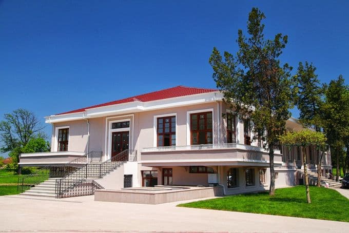İşte yeni sanat galerisinin adı