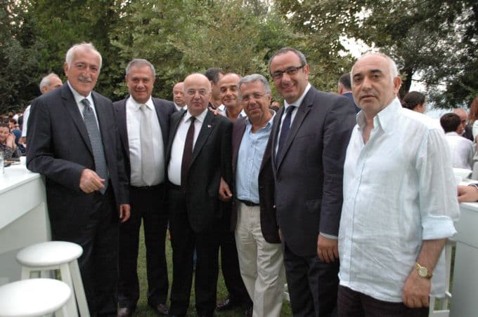 Eski Bakan Sadettin Tantan'ın mutlu günü