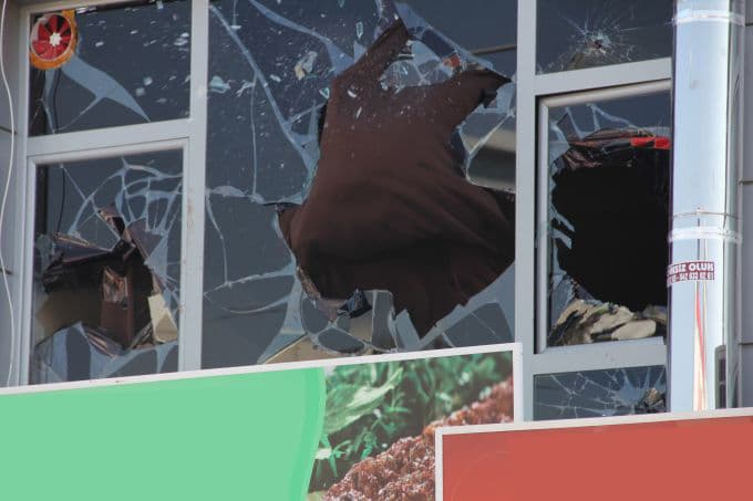 İtfaiye Caddesi'nde bir şahıs bıçakla kendini yaraladı