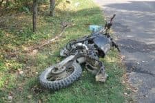Kamyonla çarpışan motosiklet sürücüsü hayatını kaybetti