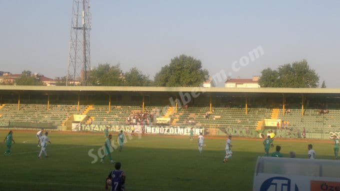 Sakaryaspor'dan açılış maçında ağır yenilgi
