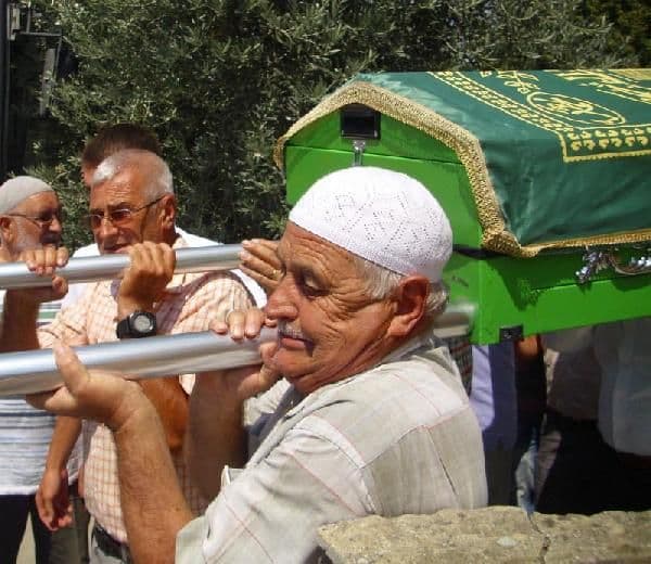 Aynı evden, aynı gün hem cenaze hem de gelin çıktı
