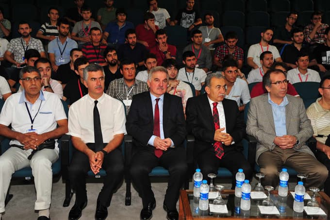 TTK Başkanı Hülagü, SAÜ'de seminere katıldı