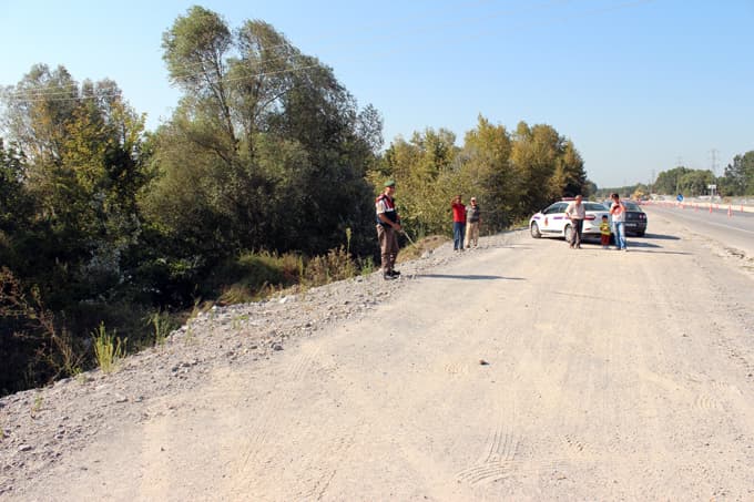 Diş hekiminin kullandığı otomobil şarampole uçtu