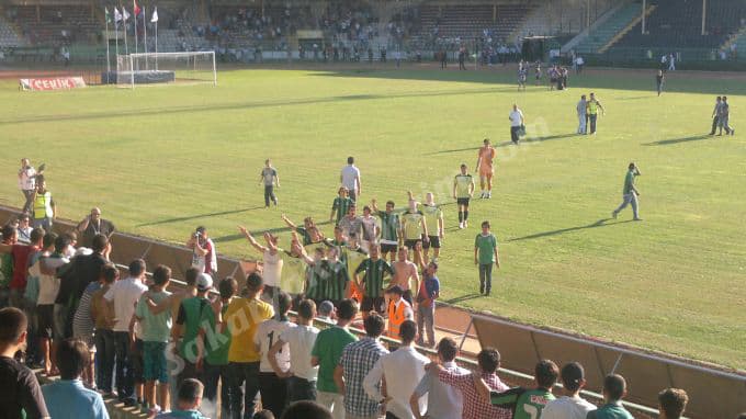 Sakaryaspor ligin ilk maçında gol olup yağdı