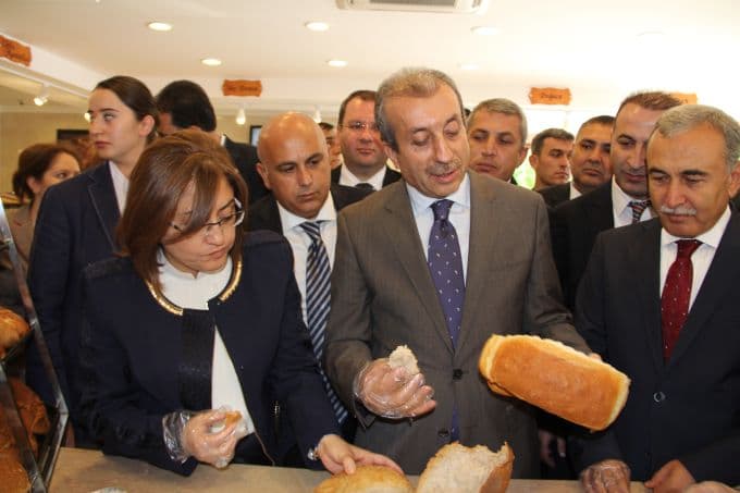 Bakan Eker alkol düzenlemesi ile ilgili ne söyledi?