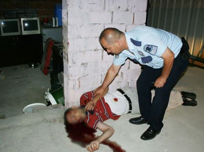 Kum Deposuna Silahlı Saldırı: 1 Ölü, 2 Yaralı