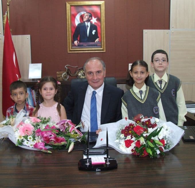 180 bin öğrenci Pazartesi günü ders başı yapacak