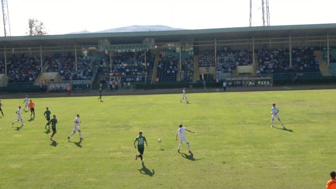 Sakaryaspor kendi sahasında fark yedi
