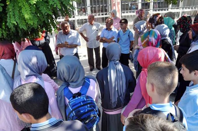 Akyazı İmam Hatip Lisesi eğitime başlamadı!