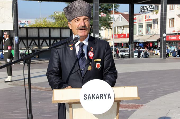Kahramanlar Kent Meydanı'na çıktı