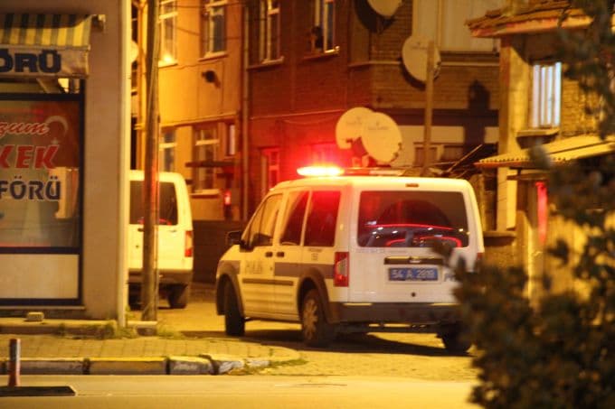 Şeker Mahallesi'nde iki aile birbirine girdi