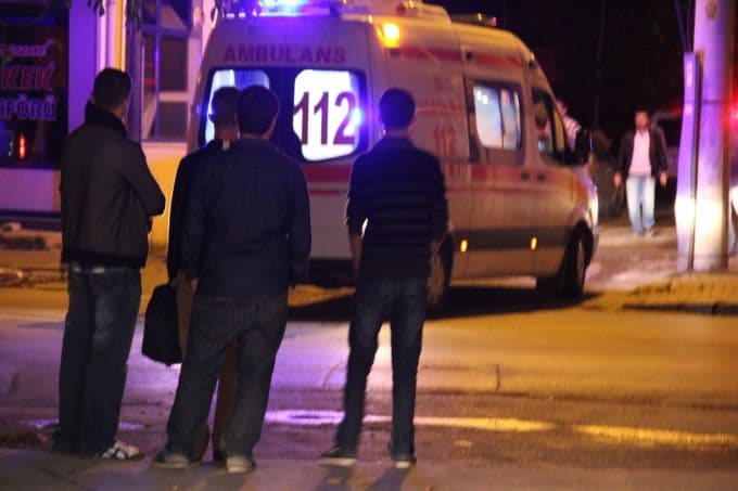 Şeker Mahallesi'nde iki aile birbirine girdi