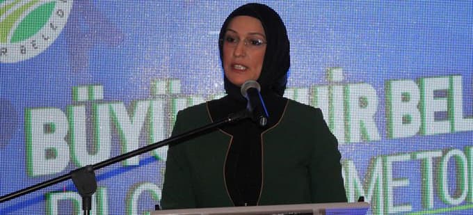 Ak Parti Sakarya İl Kadın Kolları Başkanı istifa etti