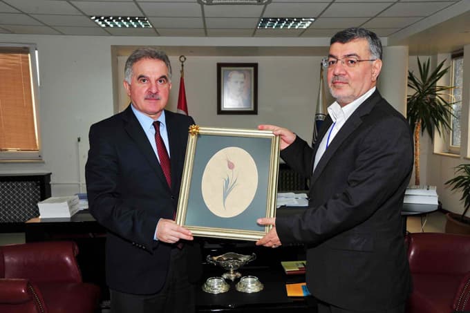 "Türkiye-İran Tarih ve Medeniyet Diyaloğu" başladı