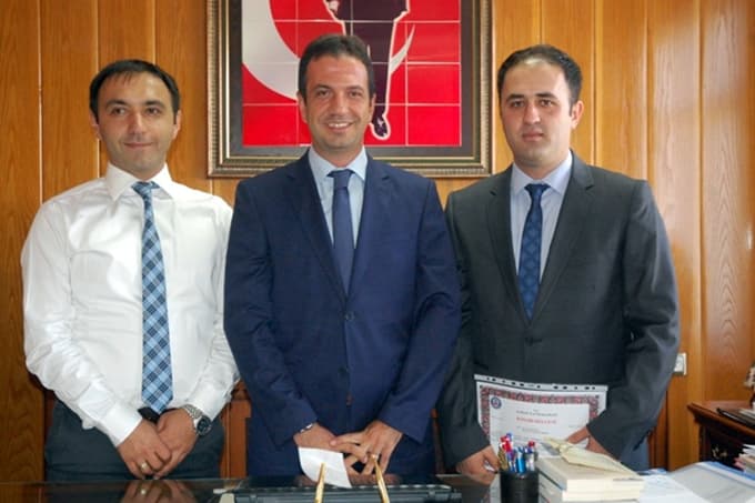 Aile hekimine Kaymakam Gürçam'dan başarı belgesi