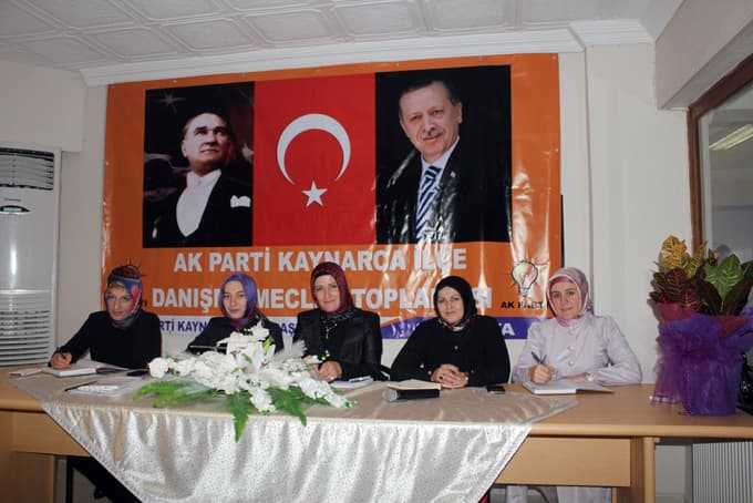Ak Partili kadınlar Kaynarca'da buluştu