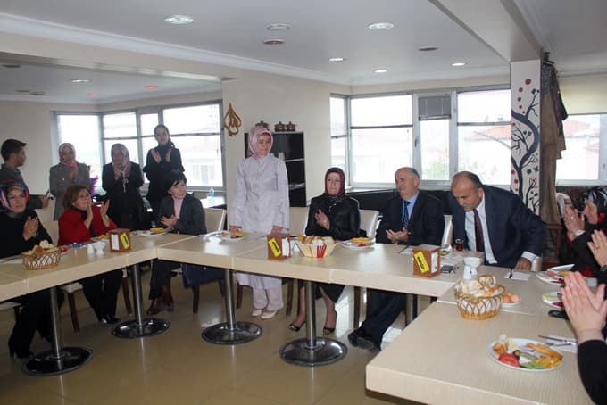 Ak Partili kadınlar Kaynarca'da buluştu
