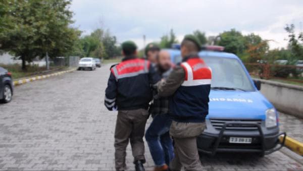 21 yıl hapse çarptırıldı, hıncını gazetecilerden çıkardı