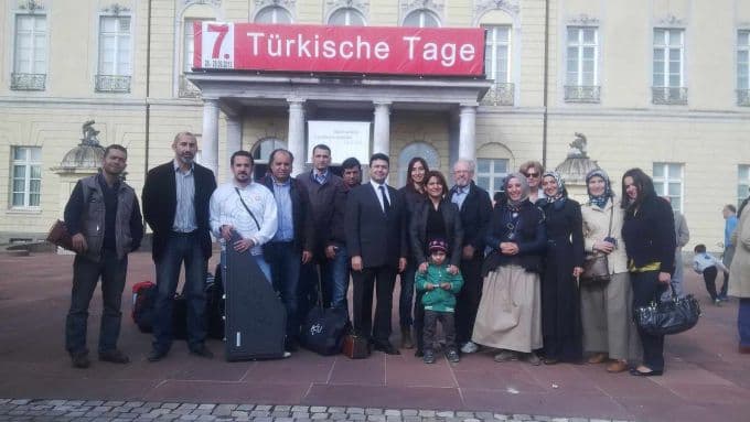 SAÜ'lü müzik topluluğu Almanya'da konser verdi