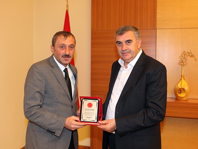 Serdivan'dan, hizmet teşekkürü
