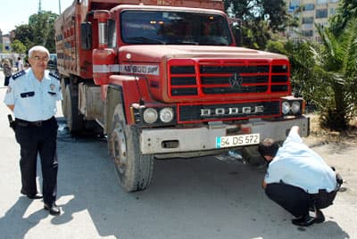 2 Yıldır Garajdan Çıkmayan Kamyonu Bağladılar