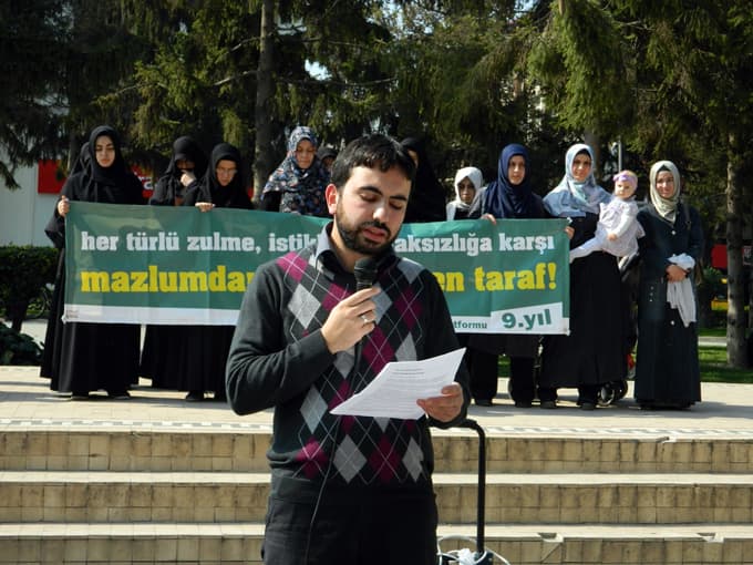 Mısır'daki darbe karşıtlarına Sakarya'dan destek