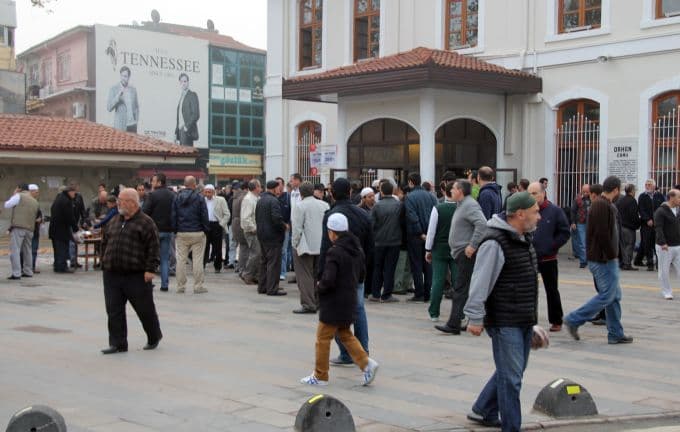 Bayram namazında camiler doldu