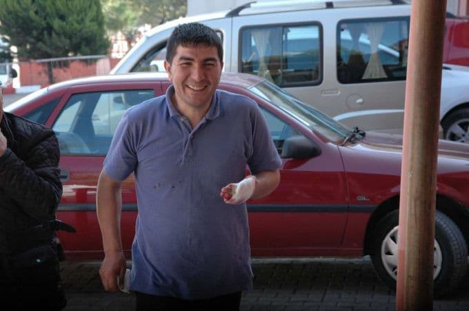 Kurbanlık yerine, kendilerini kestiler
