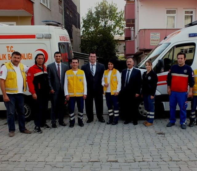 Bayramda Yoğun Tempo Çalışan Sağlıkçılara Ziyaret